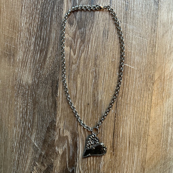 unknown Jewelry - Elegant Silver Heart Necklace